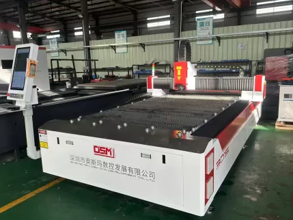 OSM Fiber Laser Cutting Machine (Open Frame Design) in customer application, featuring open-architecture structure, precision cutting process, and industrial-grade control interface, ideal for metal fabrication workshops emphasizing efficiency and reliabi