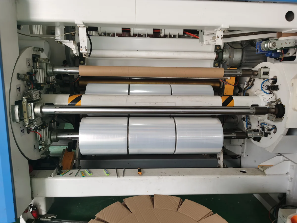 Cast film extrusion line for stretch wrap