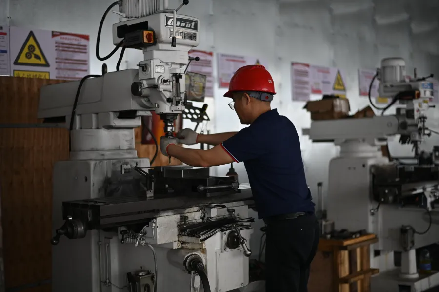 Photo of OSM’s mold customization service in action, showcasing expert team designing and manufacturing specialized tooling—highlighting the company’s strengths in tailored solutions and technical service.